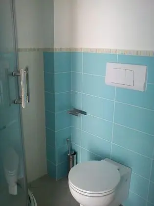 Üç Kişilik Oda