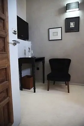 Standard Tek Büyük Yataklı Oda (La Nomade)
