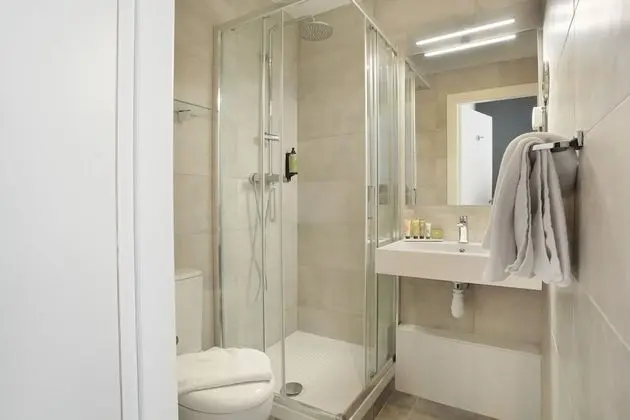 Comfort Tek Büyük Yataklı Oda
