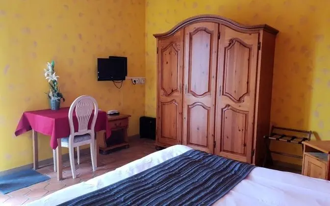 Tek Büyük Yataklı Oda