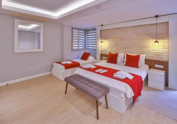 Comfort Üç Kişilik Oda,manzarasız,arka Cephe