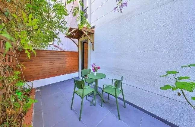 Comfort Üç Kişilik Oda,manzarasız,arka Cephe