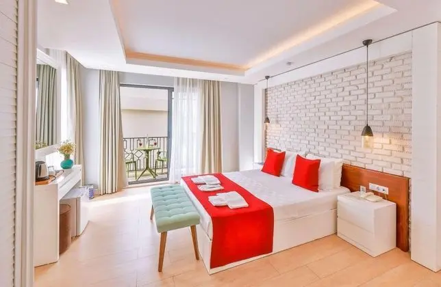 Standart Oda,manzarasız,fransız Balkonlu