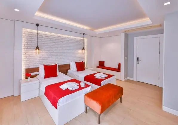 Standart Oda,manzarasız,fransız Balkonlu