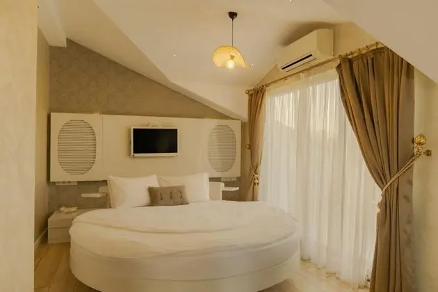 Presidential Suite,Göl Manzaralı,Jakuzili