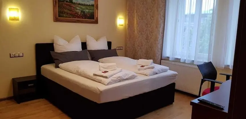 Comfort Tek Büyük veya İki Ayrı Yataklı Oda