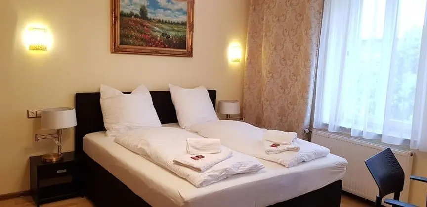 Comfort Tek Büyük veya İki Ayrı Yataklı Oda