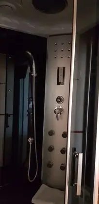 Comfort Tek Büyük veya İki Ayrı Yataklı Oda