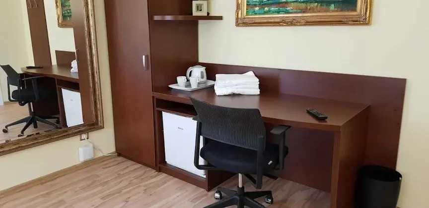 Standard Tek Büyük Yataklı Oda