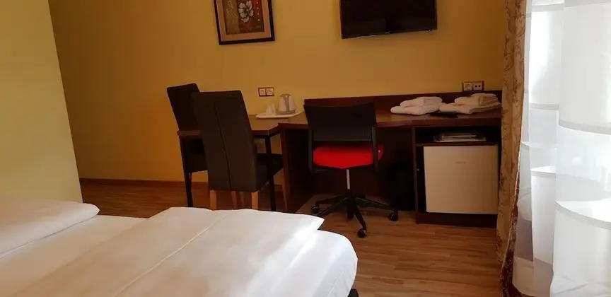 Standard Tek Büyük Yataklı Oda