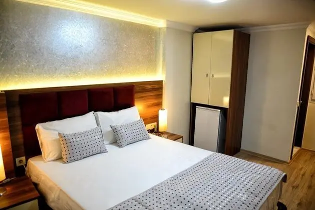 Çift Kişilik, Şehir Manzaralı
