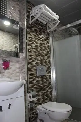 Çift Kişilik, Şehir Manzaralı