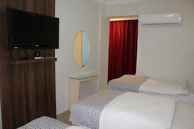 Dört Kişilik Oda, Şehir Manzaralı
