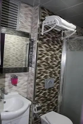 Triple, Şehir Manzaralı