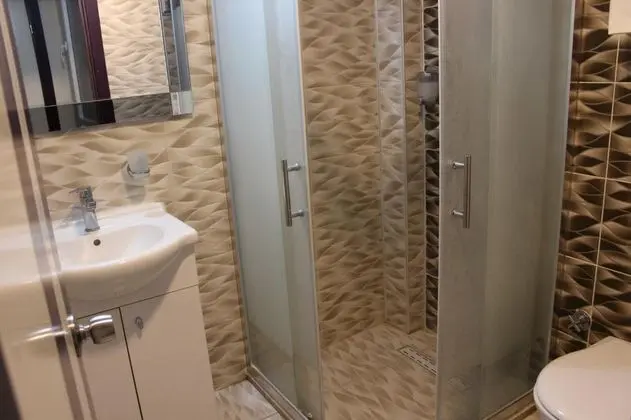 Triple, Şehir Manzaralı