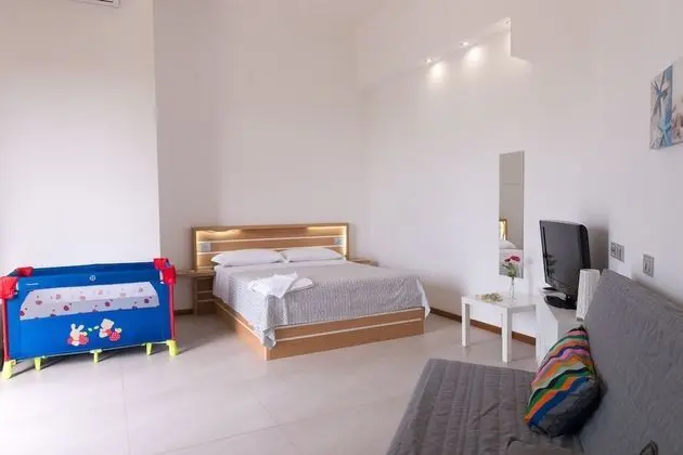 Classic Dört Kişilik Oda, 1 Büyük (Queen) Boy Yatak ve Çekyat