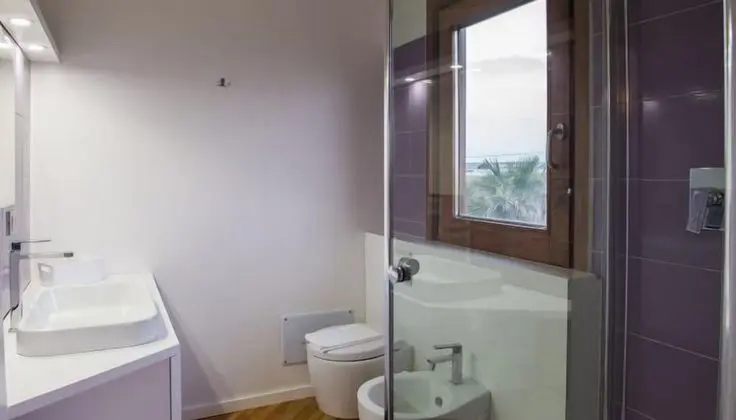 Deluxe Tek Büyük Yataklı Oda, Deniz Manzaralı