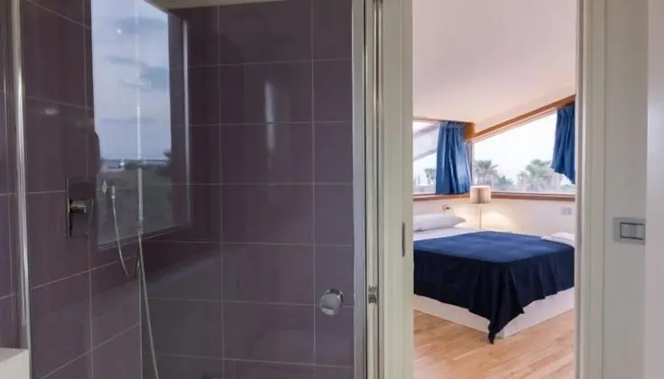 Deluxe Tek Büyük Yataklı Oda, Deniz Manzaralı