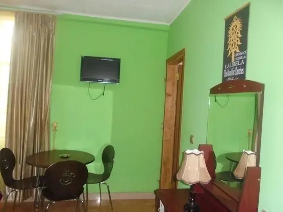Basic Tek Büyük Yataklı Oda