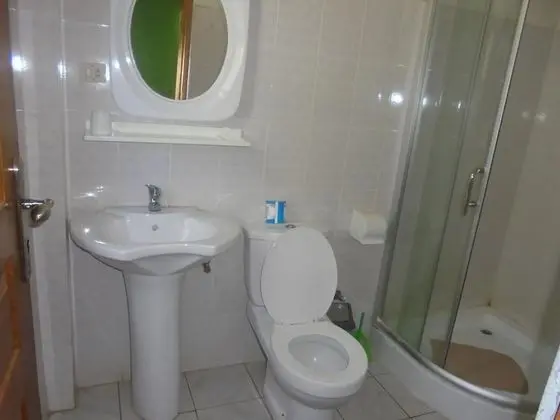 Basic Tek Büyük Yataklı Oda