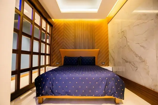https://images.etstur.com/imgproxy/resize/2560x1440/files/images/hotelImages/etsrooms/1043/Lalila_Blue_Suites_20250708090808_1.jpg