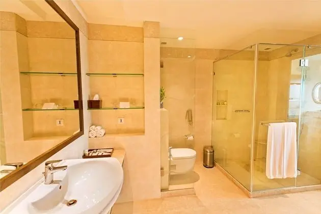 Luxury Oda, 1 En Büyük (King) Boy Yatak