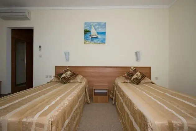 Comfort İki Ayrı Yataklı Oda, 2 Tek Kişilik Yatak, Kısmi Deniz Manzaralı