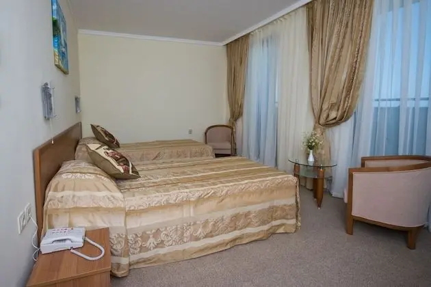 Comfort İki Ayrı Yataklı Oda, 2 Tek Kişilik Yatak, Kısmi Deniz Manzaralı