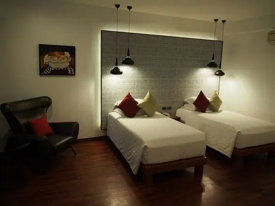 Poolside View Access Bungalow Twin Bed