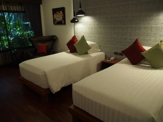 Poolside View Access Bungalow Twin Bed