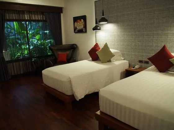 Standard Bungalow Garden Twin Bed