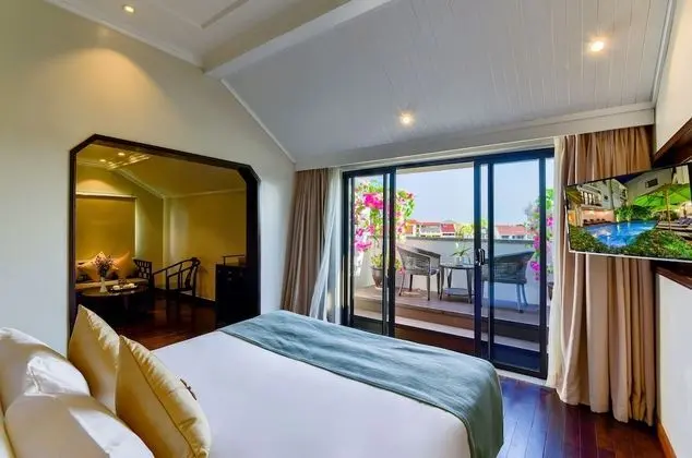 Süit, Balkon, Nehir Manzaralı