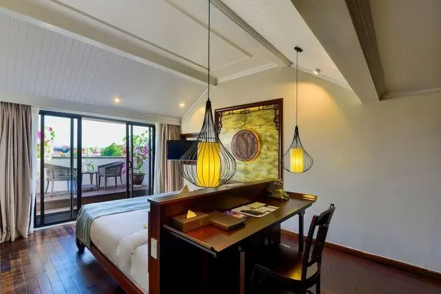 Süit, Balkon, Nehir Manzaralı