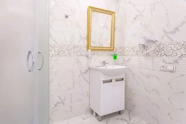 Standard Tek Büyük Yataklı Oda