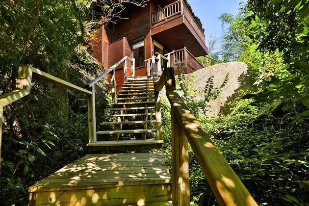 Hill Rock Pool villa