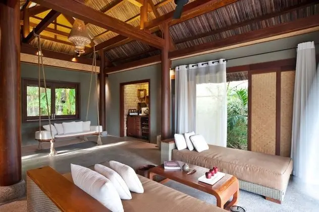 Villa (Lagoon Pool)