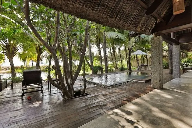 Villa (Lagoon Pool)