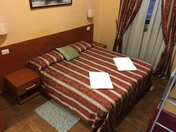 Standard Dört Kişilik Oda, Özel Banyo