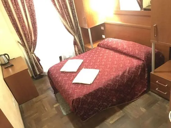 Standard Tek Büyük veya İki Ayrı Yataklı Oda, Özel Banyo