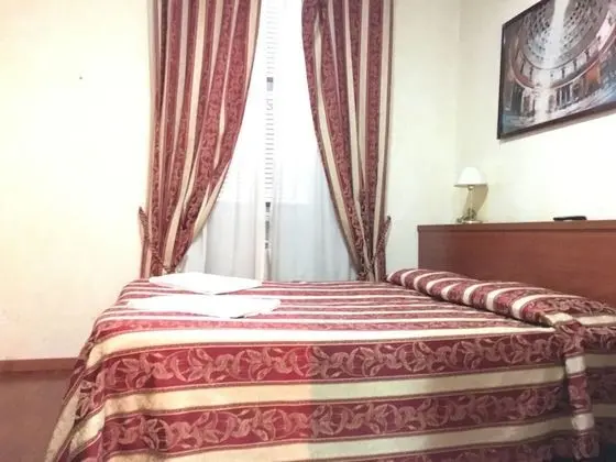 Standard Tek Büyük veya İki Ayrı Yataklı Oda, Özel Banyo