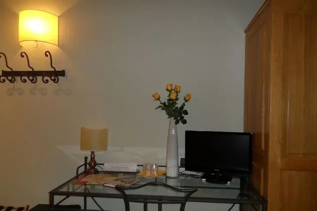 Classic Tek Büyük veya İki Ayrı Yataklı Oda