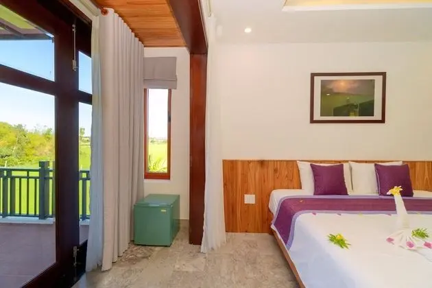 Deluxe Tek Büyük Yataklı Oda, 1 Yatak Odası, Balkon, Bahçe Manzaralı