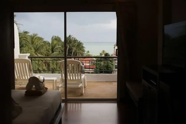Romantic Ocean View Suite