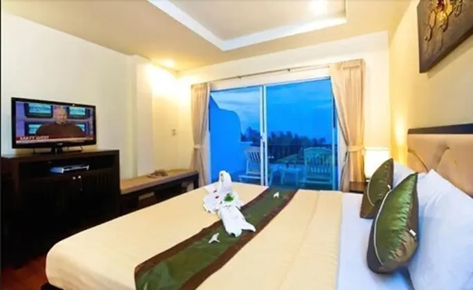 Romantic Ocean View Suite