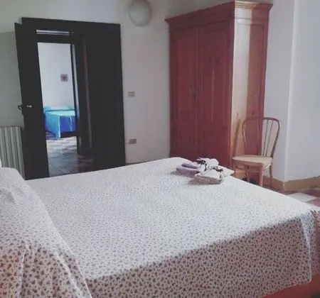 Tek Büyük Yataklı Oda, Ortak Banyo