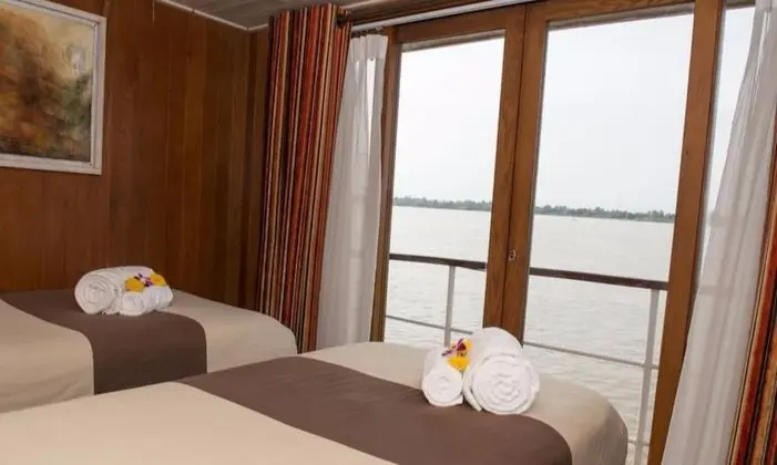 Upper Cabin Deck