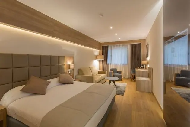 Premium Tek Büyük Yataklı Oda, Deniz Manzaralı