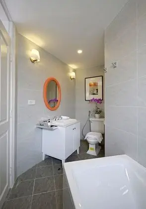 Luxury Tek Büyük Yataklı Oda
