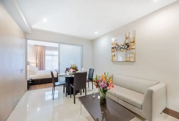 Junior Apart Daire, Şehir Manzaralı