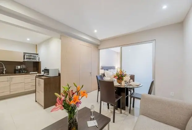 Junior Apart Daire, Şehir Manzaralı